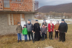 Помоћ Пећанцима Помоћ Пећанцима