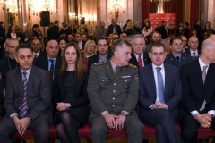Баштионику уручена плакета Вечерњих новости