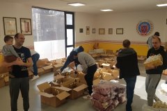 Припремљено 100 пакета помоћи