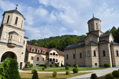 У Осовици прослављен празник иконе Пресвете Богородице Тројеручице