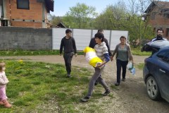 Уручење добротворне помоћи