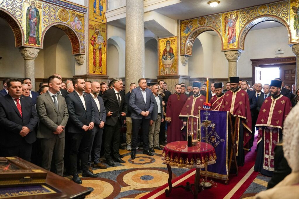 Молитвени помен у Храму Христа Спаситеља у Бањалуци поводом 24. марта 1999.