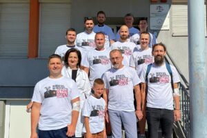 Добровољни даваоци крви током Видовданске акције у Заводу за трансфузијску медицину Бања Лука